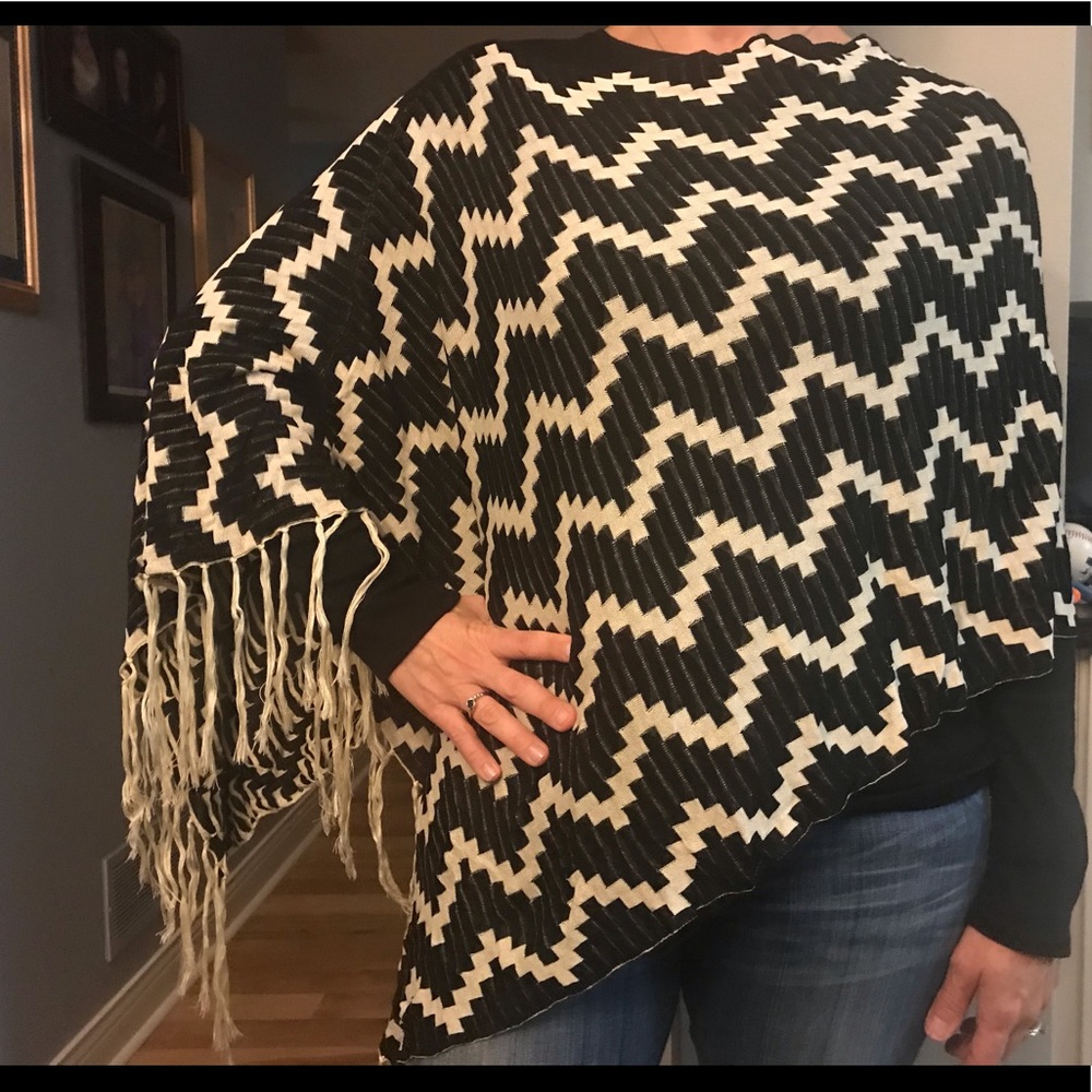 Black/ivory shawl